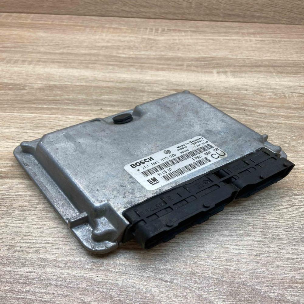 09136117 0281001872  Engine control unit/module ECU Opel Vectra B