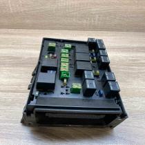 05269988AA   Fuse module Chrysler 300 - 300C