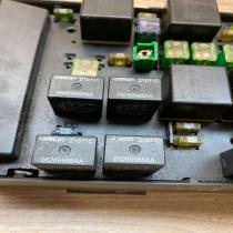 05269988AA   Fuse module Chrysler 300 - 300C