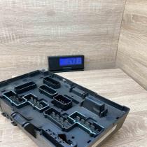 05269988AA   Fuse module Chrysler 300 - 300C