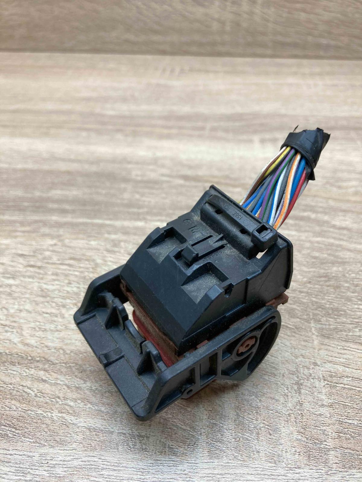 0 1563200 1 3 1563194 1  Plug wire Volvo S40, V40