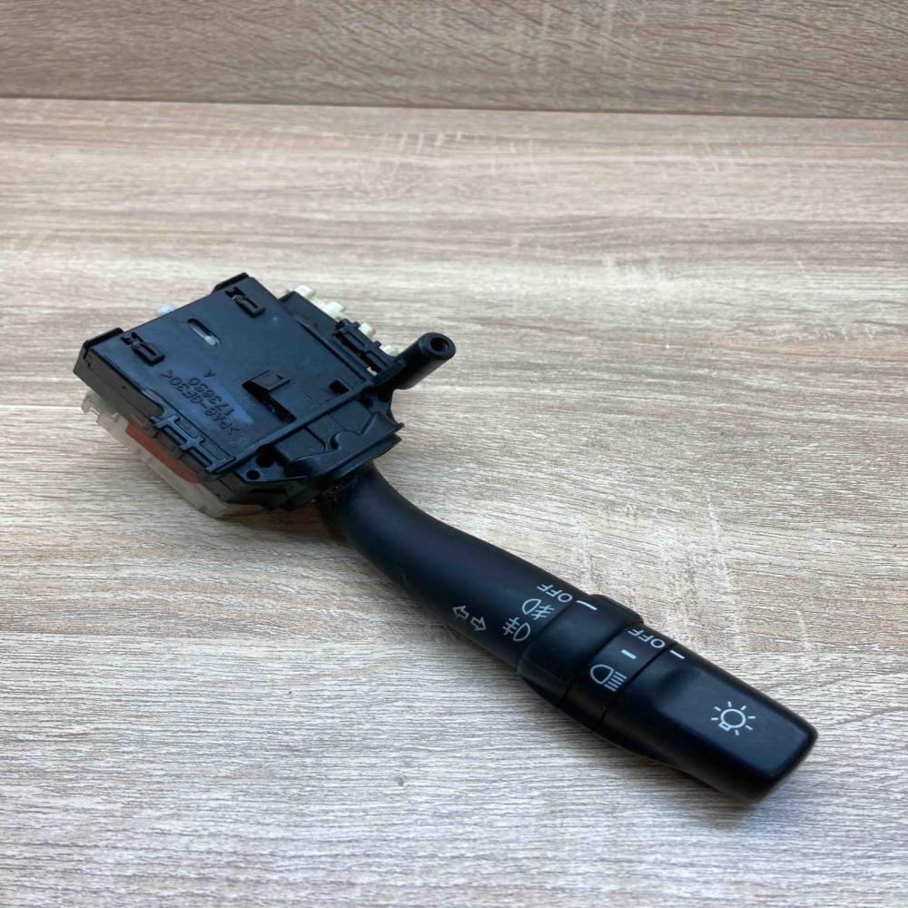 84140 05110 173650  Indicator stalk Toyota Corolla Verso AR10