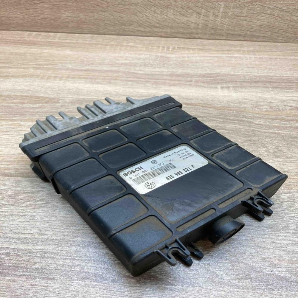 028906021P 0281001251  Engine control unit/module ECU Volkswagen Sharan