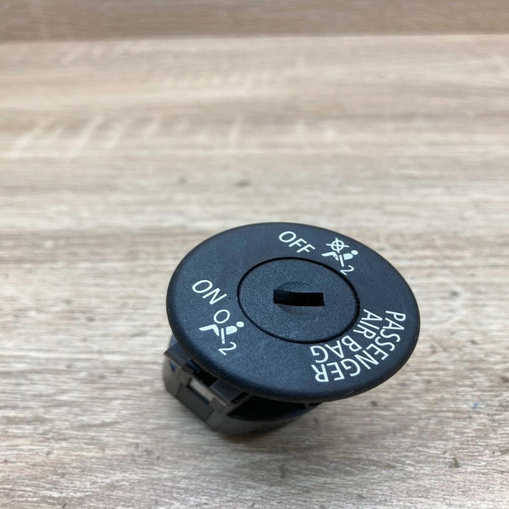 6974643 Used  Passenger airbag on/off switch BMW 3 E90 E91