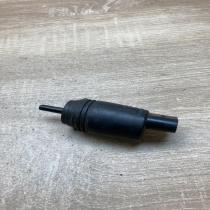 8377612   Windscreen/windshield washer pump BMW 5 E39