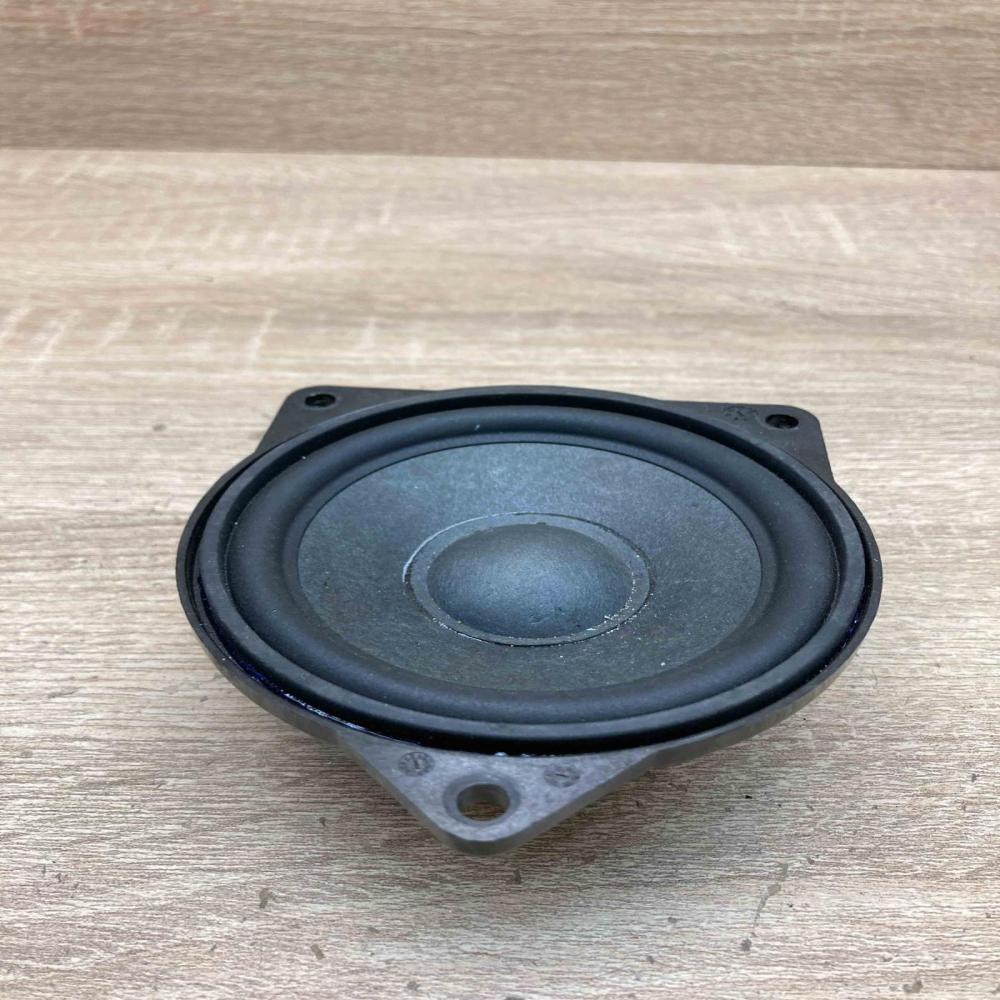 9169689 9169689 02  Panel speaker BMW 5 F10 F11