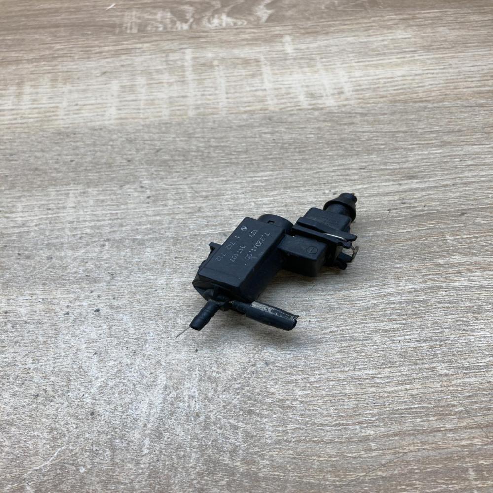 1742712 72234100  Vacuum valve BMW 5 E60 E61