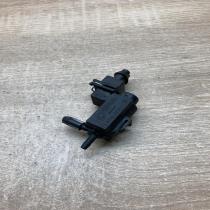 1742712 72234100  Vacuum valve BMW 5 E60 E61