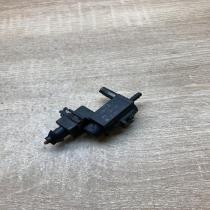 1742712 72234100  Vacuum valve BMW 5 E60 E61