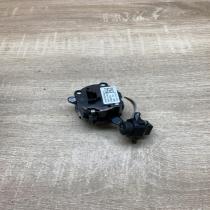 2218210551   Steering wheel buttons/switches Mercedes-Benz S W221