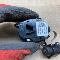 2218210551   Steering wheel buttons/switches Mercedes-Benz S W221