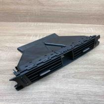9151173 9151173 01  Dash center air vent grill BMW 3 E90 E91