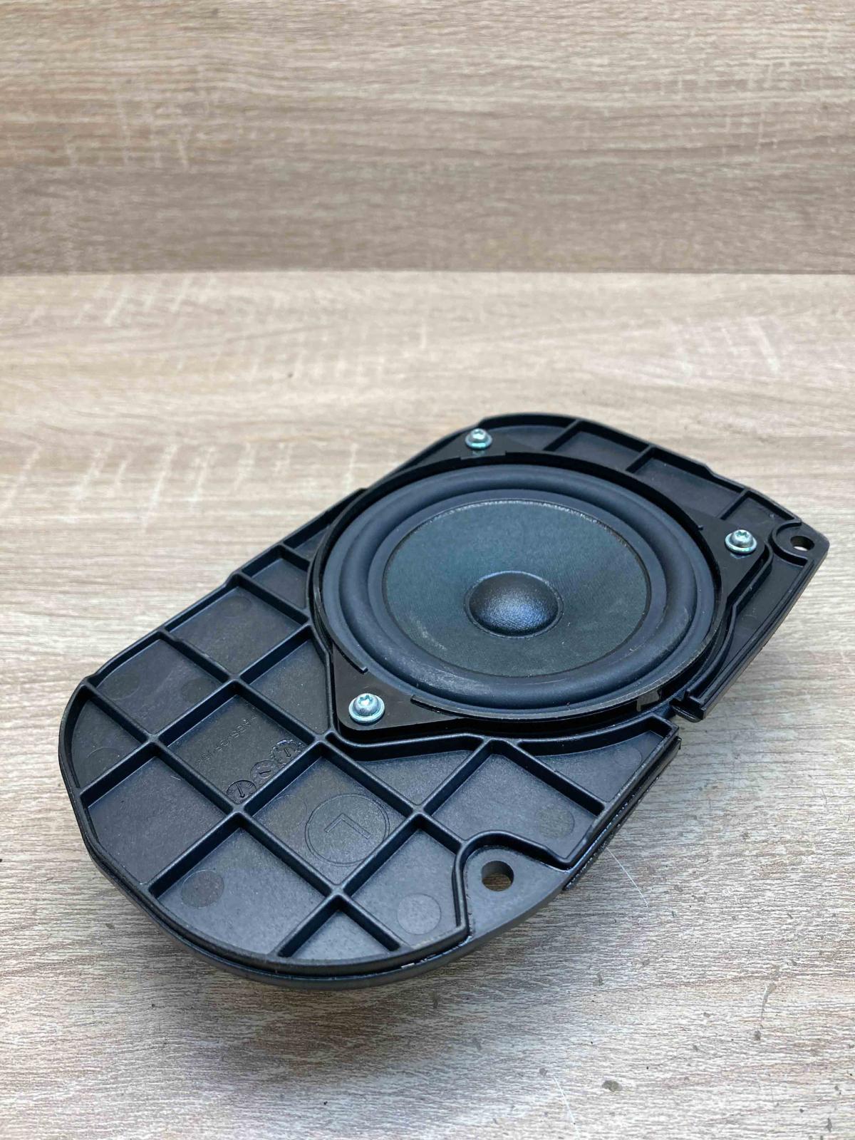 9239183  Left Side Panel speaker BMW 5 F10 F11