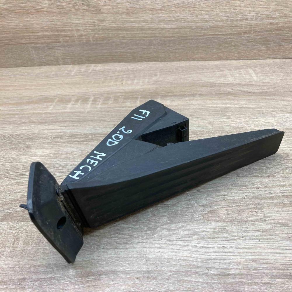 6860785   Accelerator throttle pedal BMW 5 F10 F11