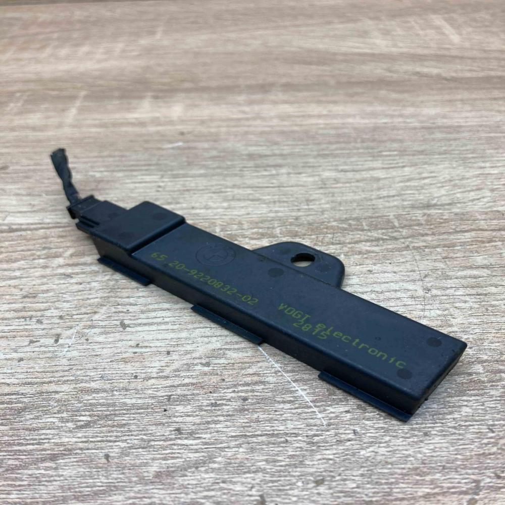 9220832   Interior comfort aerial antenna BMW X5 F15