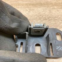 7136828   Fender mounting bracket BMW 3 E90 E91