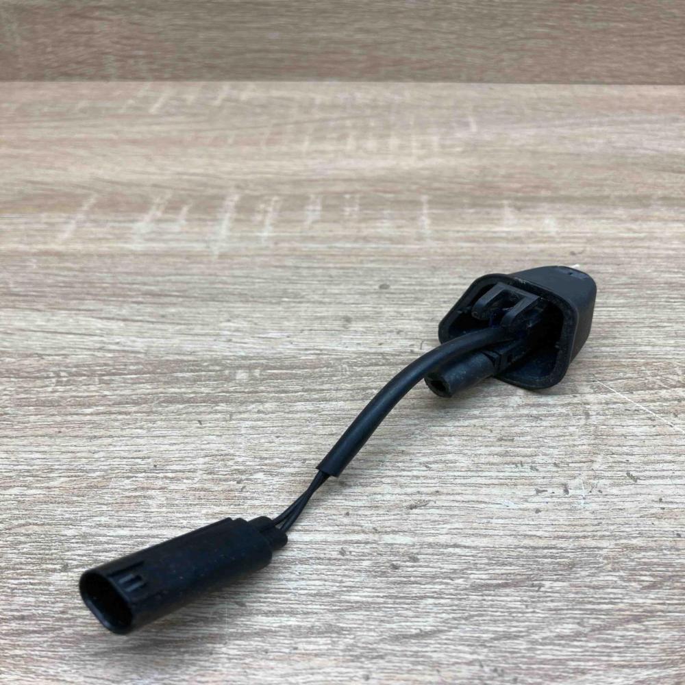 8365385 1 963658 4  Windshield washer spray nozzle BMW 3 E90 E91