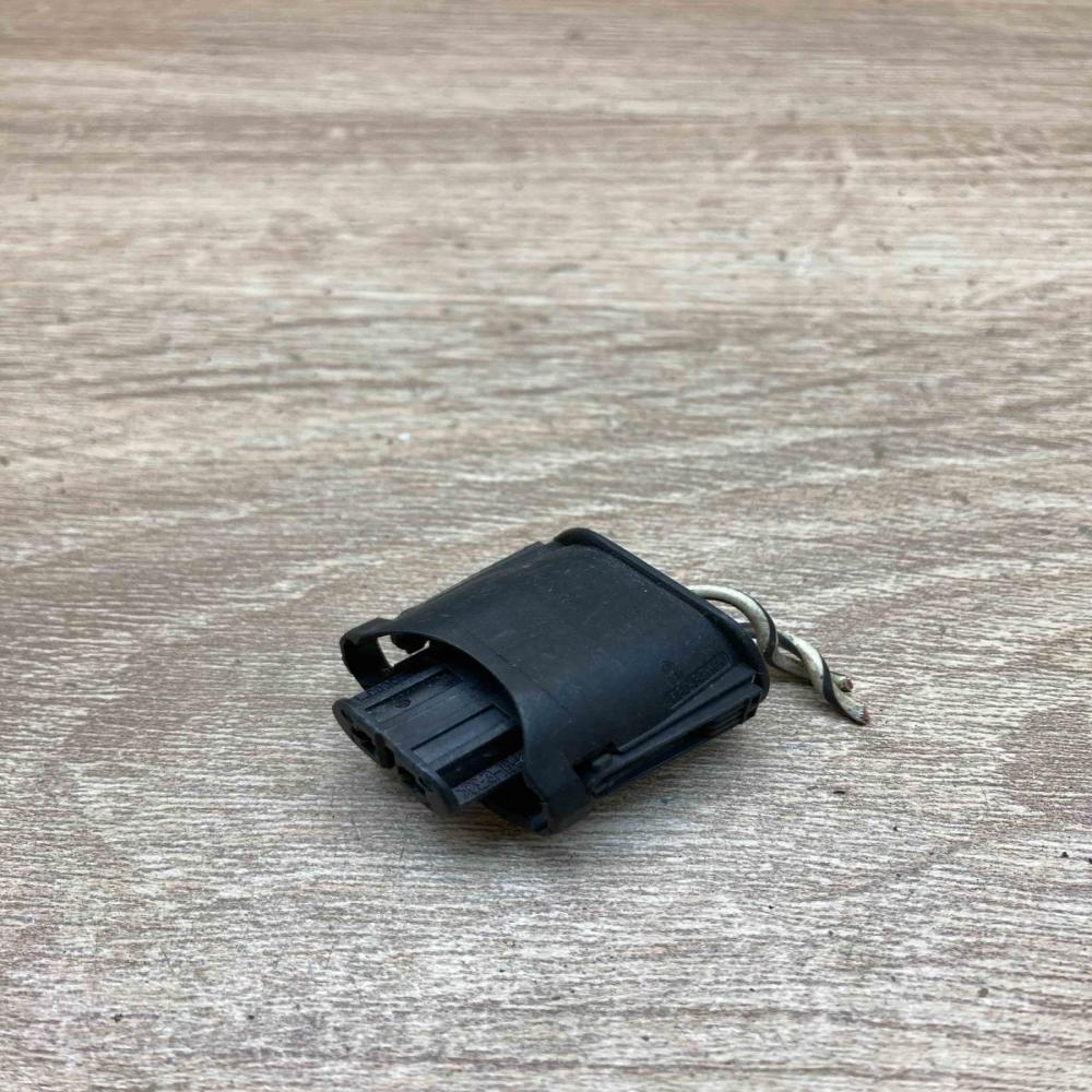 6907388 1 1355668 1 2PIN Black Plug wire BMW 5 E60 E61