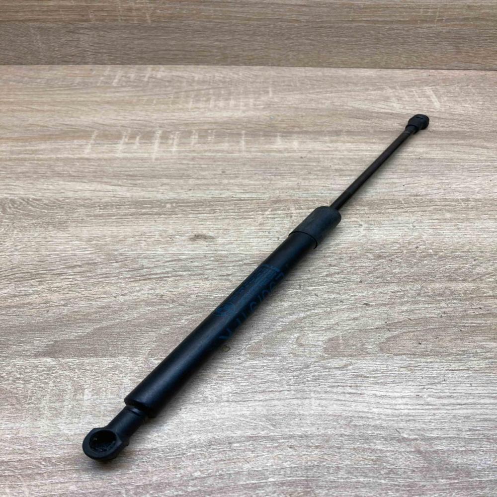 BMW E90 E91 FK  Front bonnet/hood damper/strut BMW 3 E90 E91