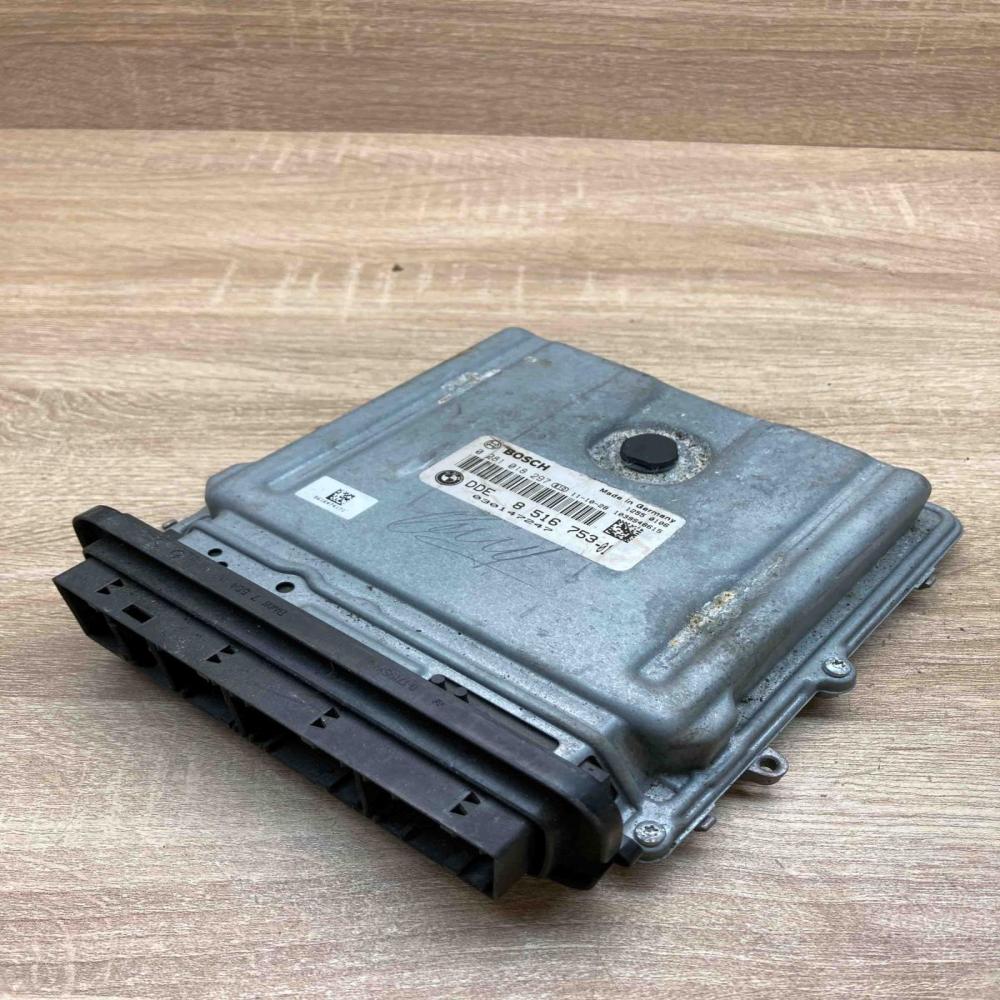 8516753 0281018297  Engine control unit/module ECU BMW 7 F01 F02 F03 F04