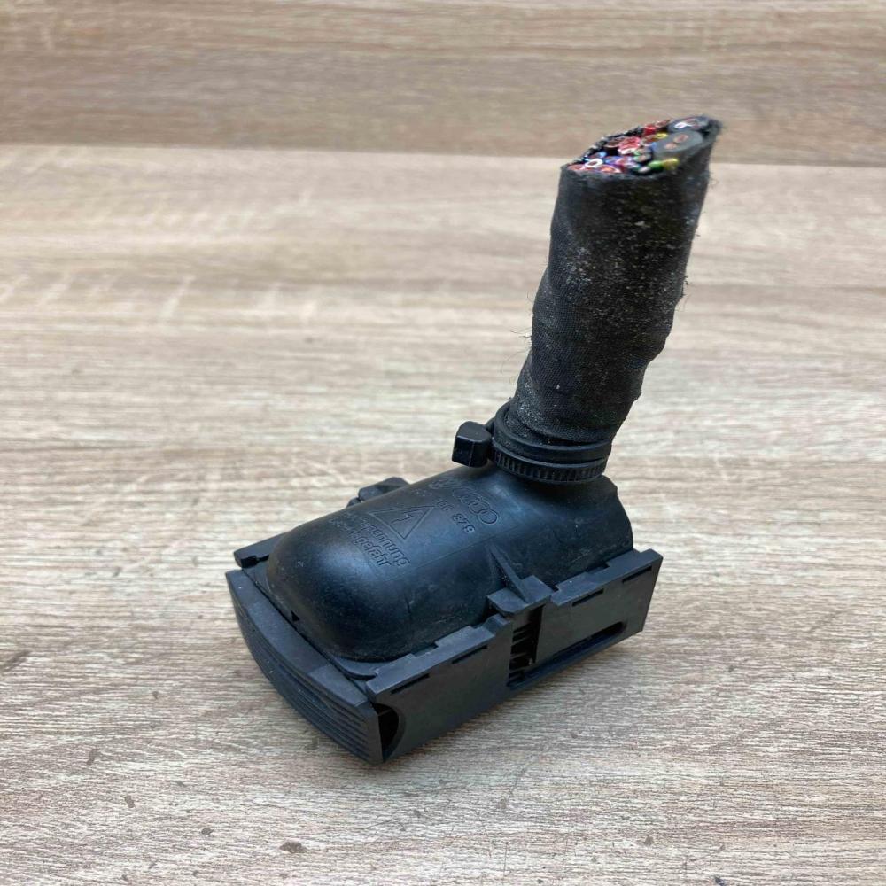 3C0906379   Plug wire Audi A3 S3 8P