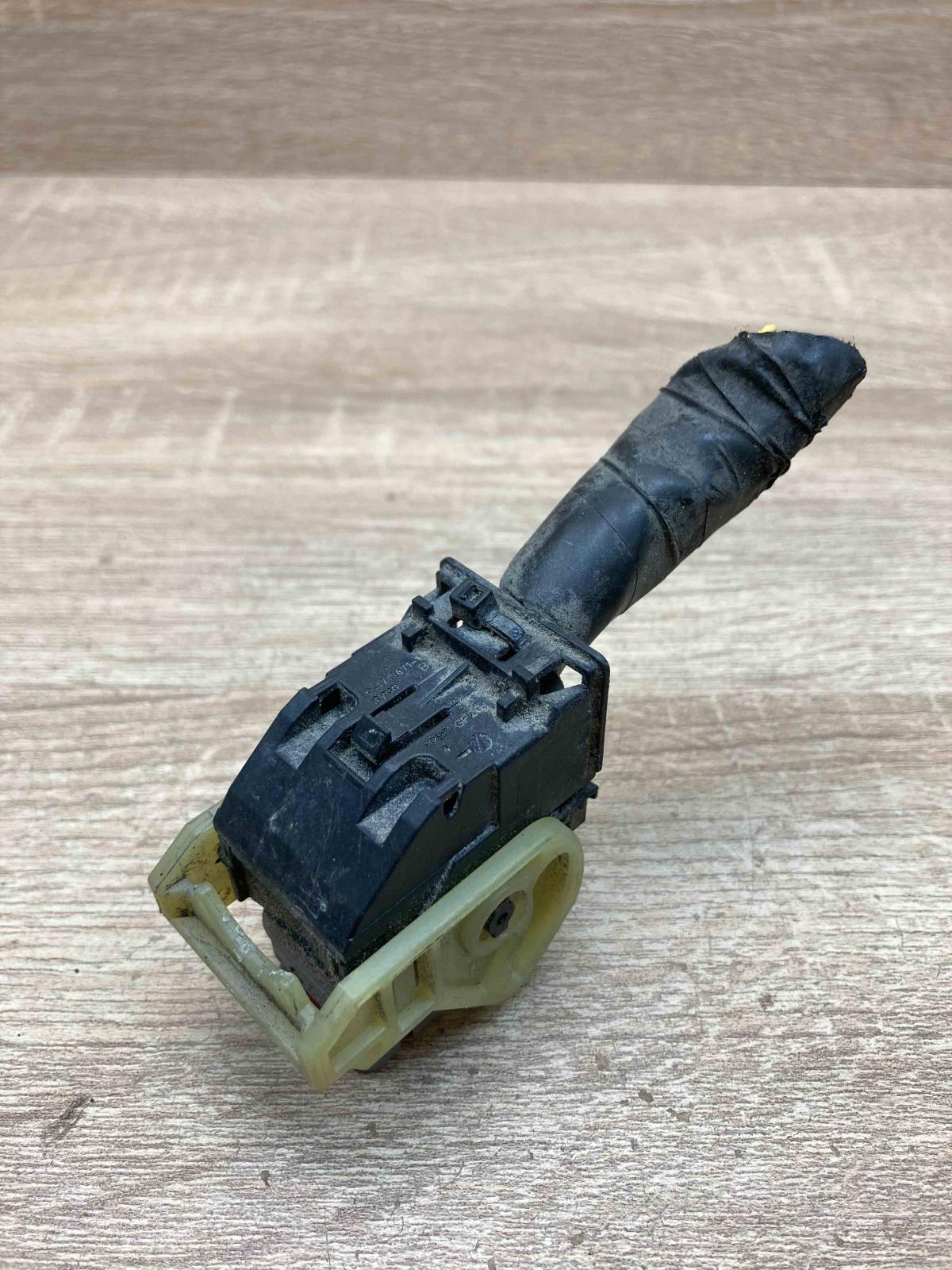 0 1719679 2 0 1719671 1  Plug wire Audi A4 S4 B7 8E 8H