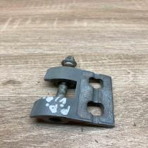 A046574 Used  Front door upper hinge BMW 5 E60 E61