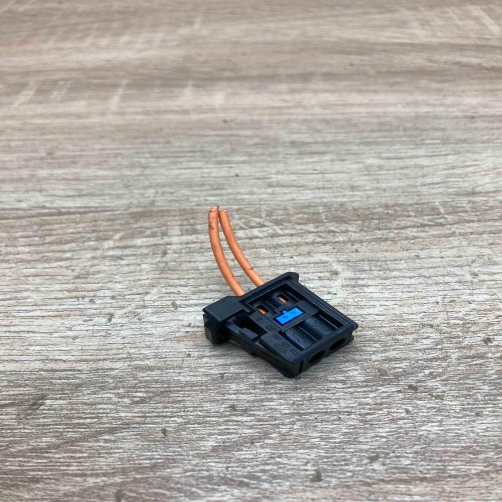 4E0973702 1 1418862 1 2PIN Plug wire Audi A7 S7 4G