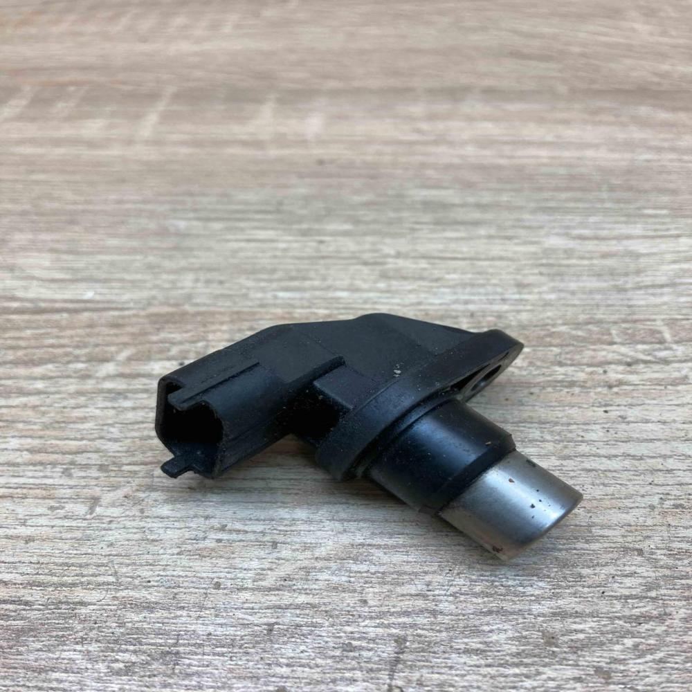 0281002406 N2603694  Crankshaft position sensor Opel Astra H