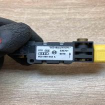 8E0959643A   Airbag deployment crash/impact sensor Audi A4 S4 B5 8D