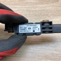 8E0959643A   Airbag deployment crash/impact sensor Audi A4 S4 B5 8D