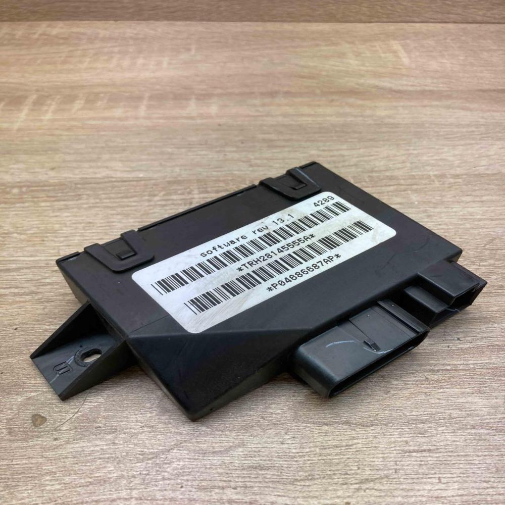 P04686687AP   Comfort/convenience module Chrysler Voyager
