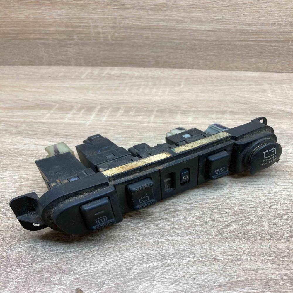 04671670AB 04671673AA  Windscreen/window heater switch Chrysler PT Cruiser