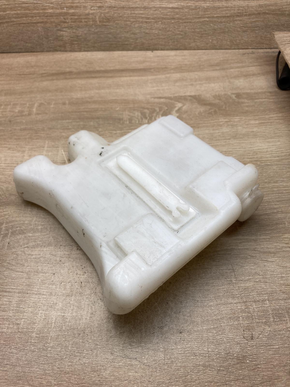 A2108602160   Windshield washer fluid reservoir/tank Mercedes-Benz E W210