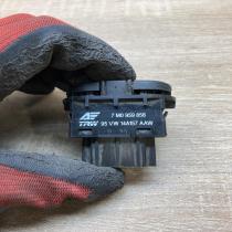 7M0959856 95VW 14A157 AAW  Electric window control switch Volkswagen Sharan