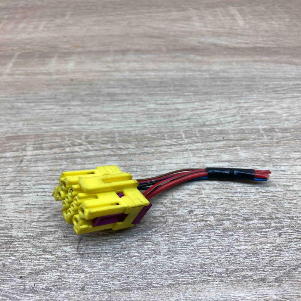 8A0972986   Plug wire Volkswagen PASSAT B5
