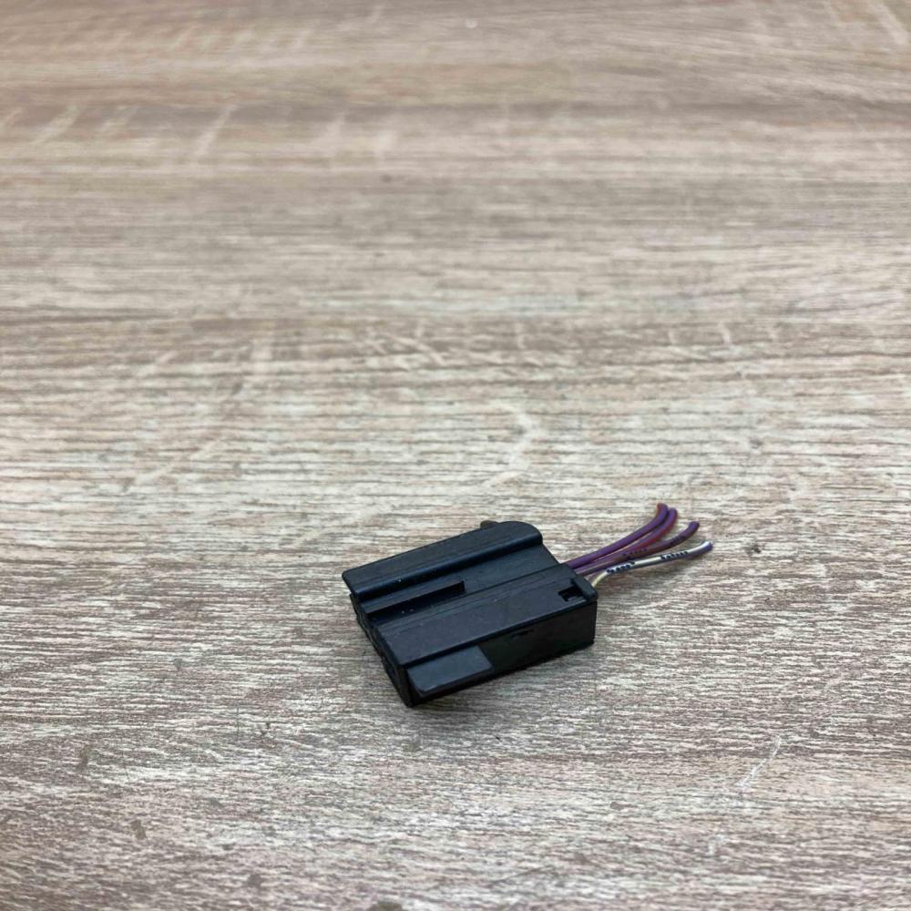 1K0972923   Plug wire Audi A4 S4 B8 8K
