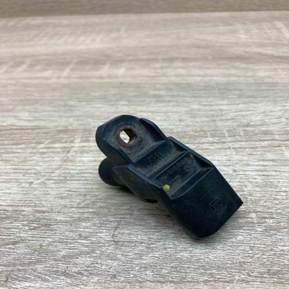 7792256 7792256 04  Camshaft position sensor BMW 5 E60 E61