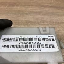 P04686686AH   Door control unit/module Chrysler Voyager