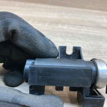 2247906 Main  Turbo solenoid valve BMW 5 E60 E61