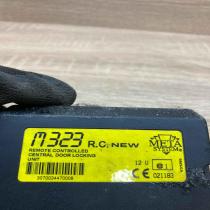 V31295 M323 With Plug Other control units/modules Audi A4 S4 B5 8D