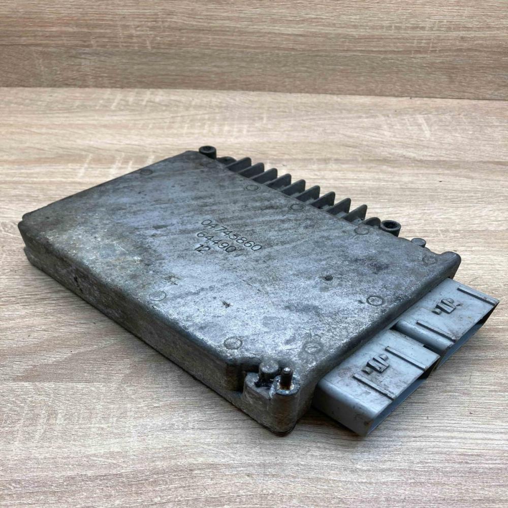 P04727245AD   Engine control unit/module ECU Chrysler Voyager