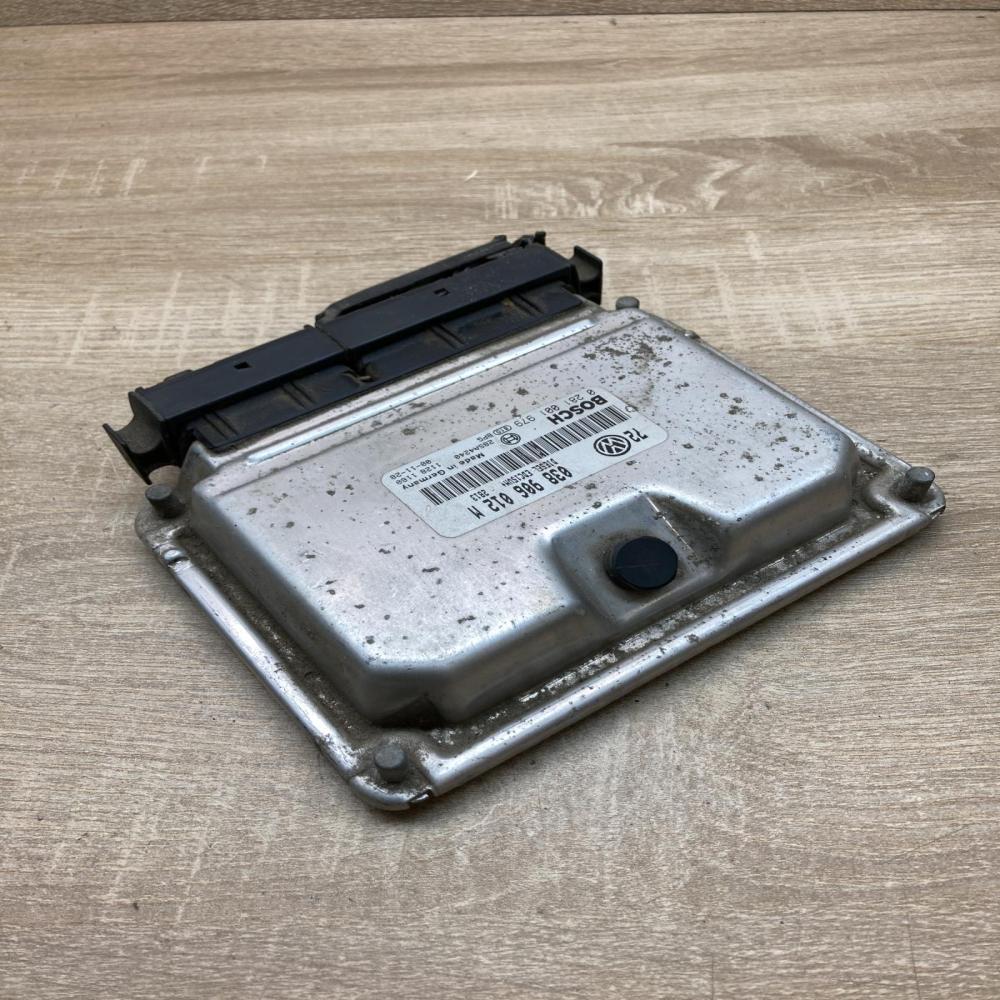 038906012M 0281001979  Engine control unit/module ECU Volkswagen Golf IV