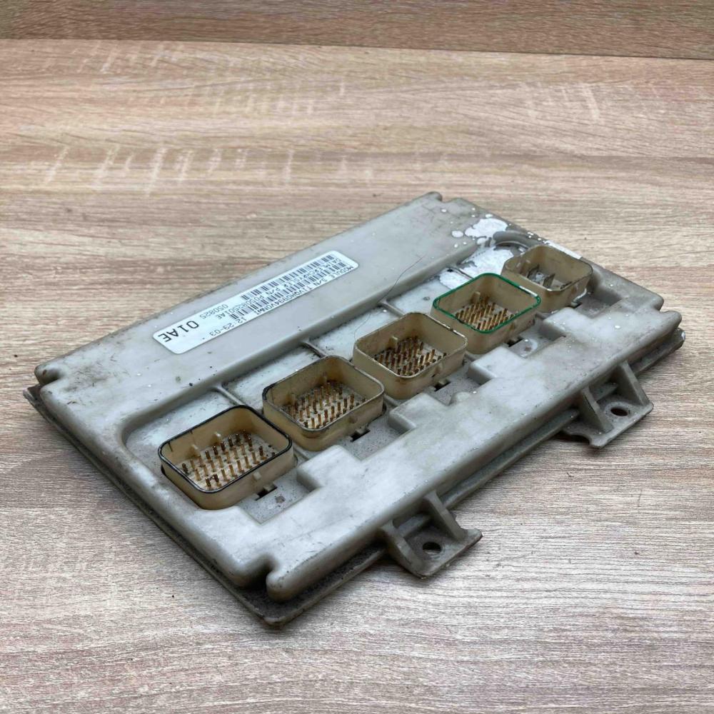 P05082501AE   Central body control module Chrysler Town & Country IV