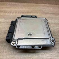 8200305678 0281011275  Engine control unit/module ECU Renault Laguna II
