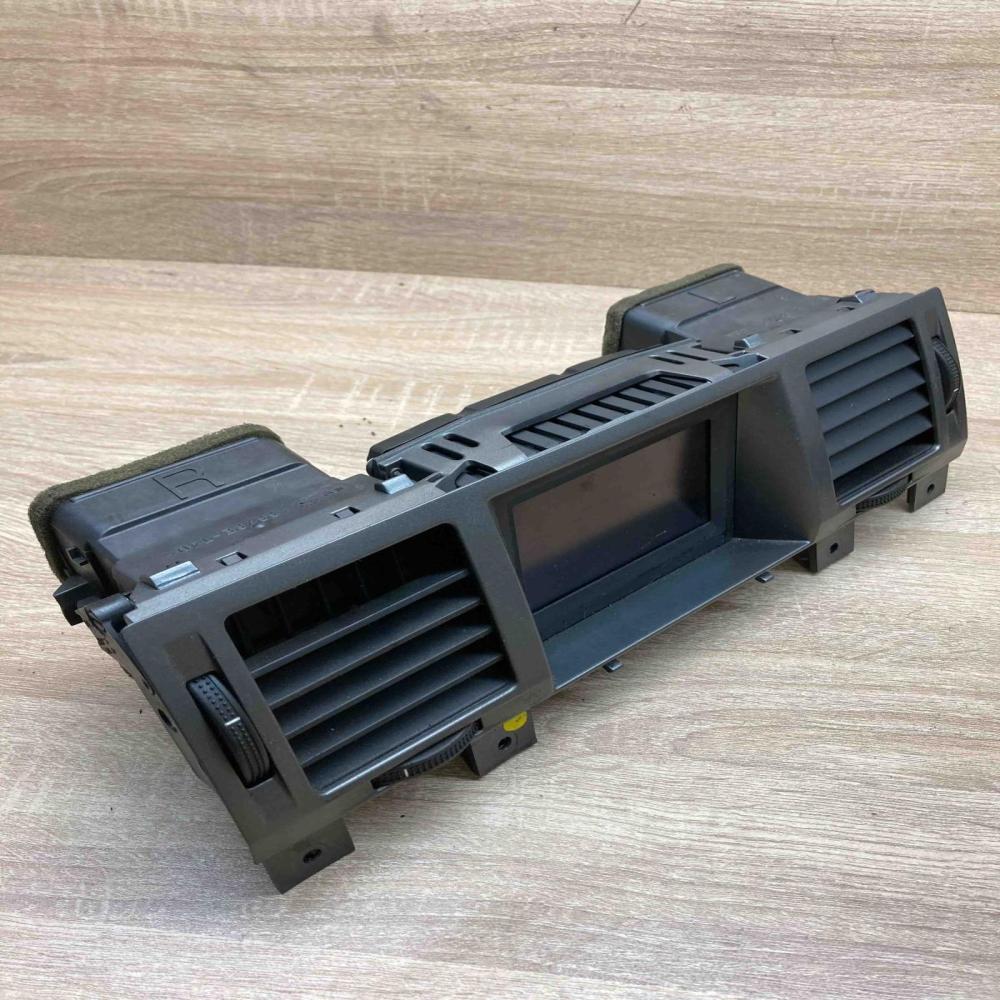 13132282 09177133  Screen/display/small screen Opel Signum