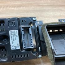 13132282 09177133  Screen/display/small screen Opel Signum