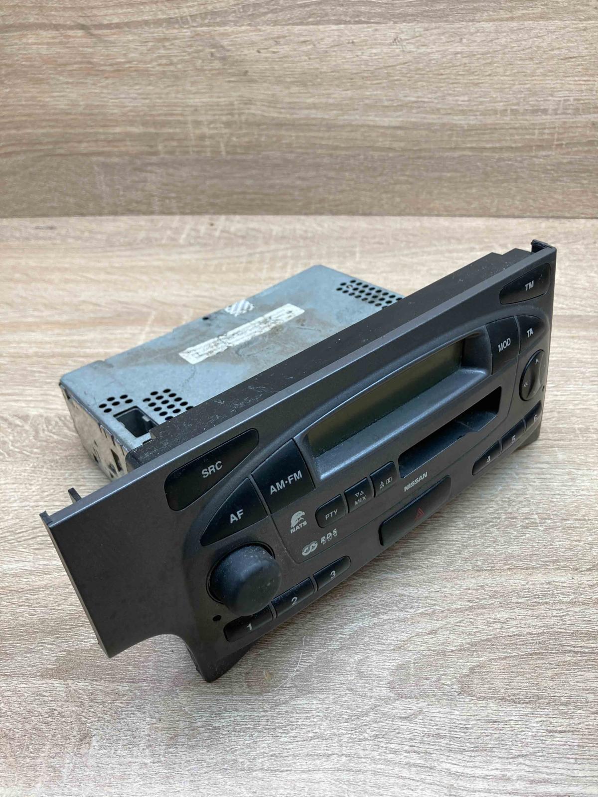 7649345318   Radio/CD/DVD/GPS head unit Nissan Primera