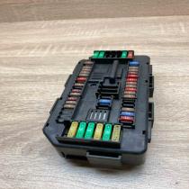 9389068 9389068 01  Fuse module BMW 4 F32 F33