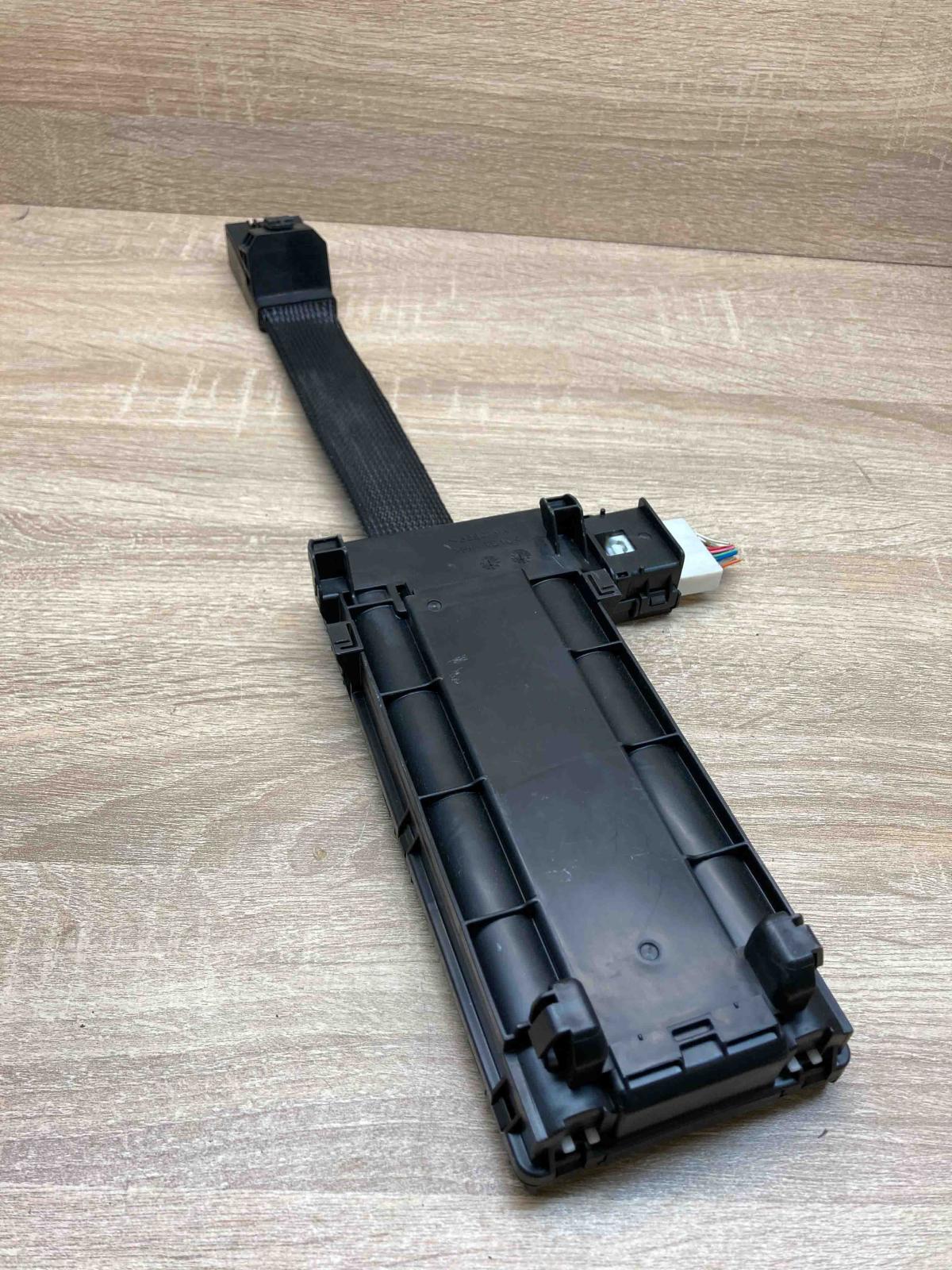 3390MA 3390 MA  Tailgate/trunk control unit/module Lexus GS 300 350 430 450H